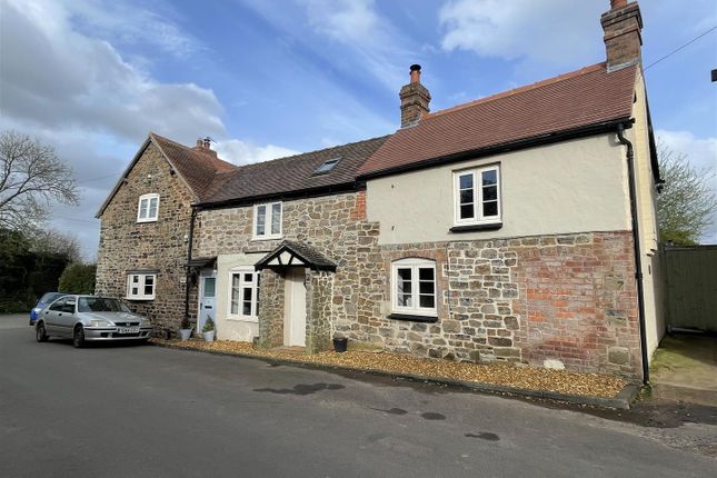 Thumbnail Cottage for sale in South Road, Ditton Priors, Bridgnorth