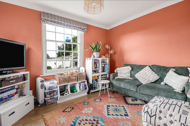 Osborne House Farm, Hawkshead Road, Potters Bar photo 4