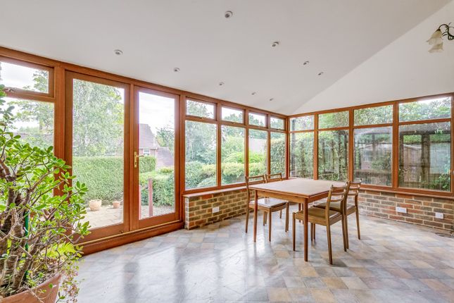 6, Whetstone Court, Hertfordshire photo 2