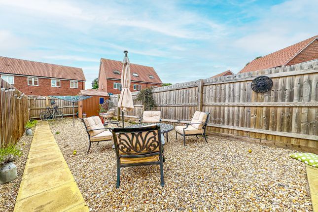 14 Knight Lane, Monkton Heathfield, Somerset photo 2