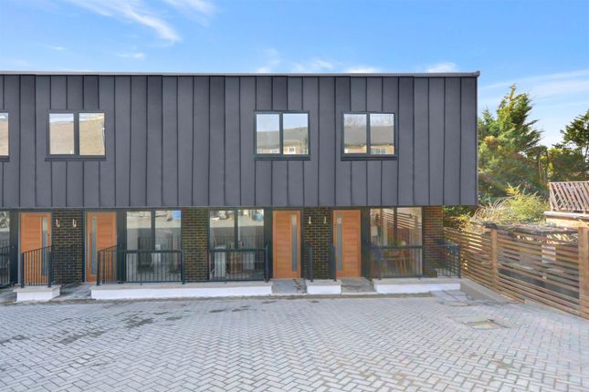 Thumbnail Town house for sale in Church Street, Maidstone
