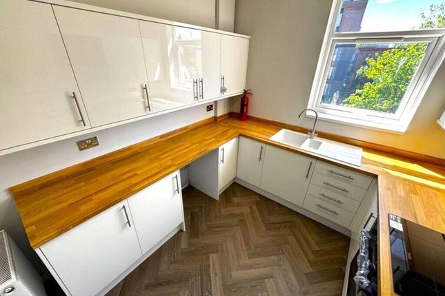 Room 10, 65-67, Lower Ford Street, Coventry photo 2