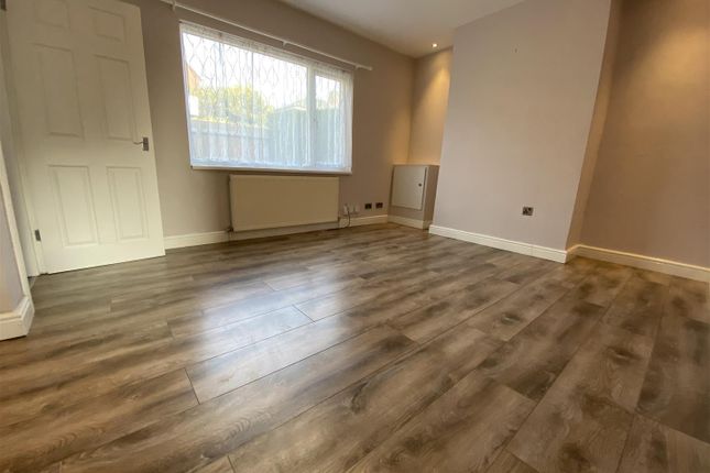 31, Summerville Road, Salford photo 2