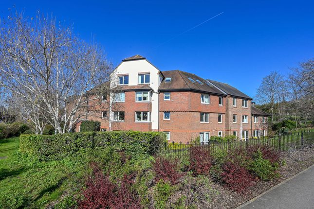 Thumbnail Flat for sale in York Road, Guildford