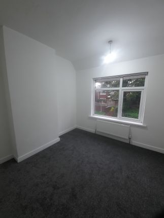 Detached house to rent in The Mount, Birmingham