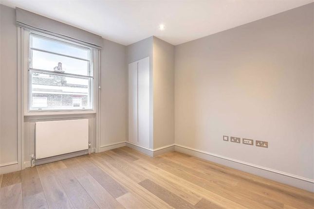 Third Floor Flat, 23, Manchester Street, London photo 4
