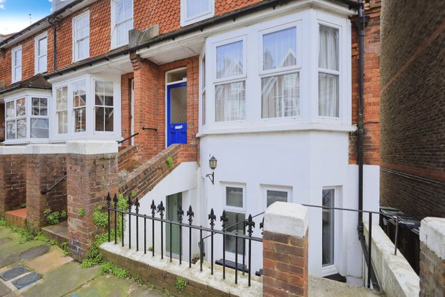 Thumbnail Flat to rent in Gore Park Road, Eastbourne