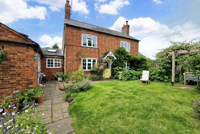 Thumbnail Cottage for sale in High Street, Guilsborough, Northampton