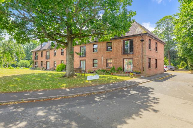 2-bed house on Flat 10, Delves House West Delves Close, Lewes, £225,000