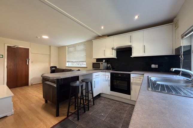 16, Miskin Street, Cardiff photo 4
