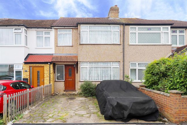 Terraced house for sale in Oakleigh Road, Hillingdon