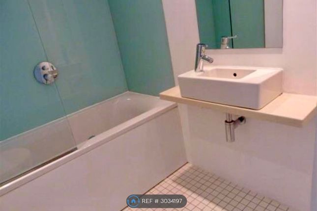 Abito Apartments, Clippers Quay, Salford photo 5