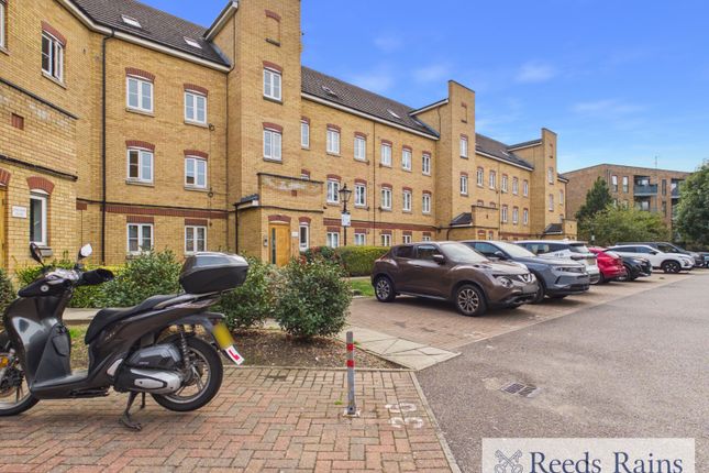 Flat 54, Nyall Court,, Kidman Close, Romford photo 2
