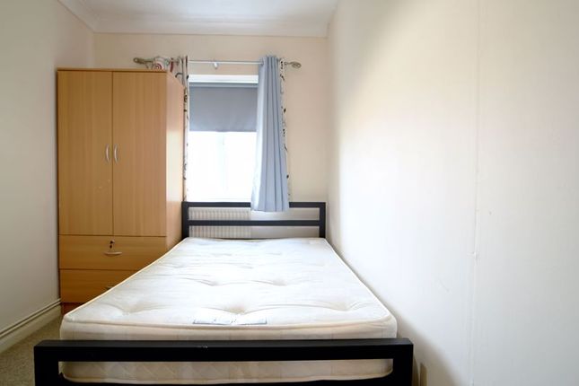 Room to rent in Ingham Drive, Brighton