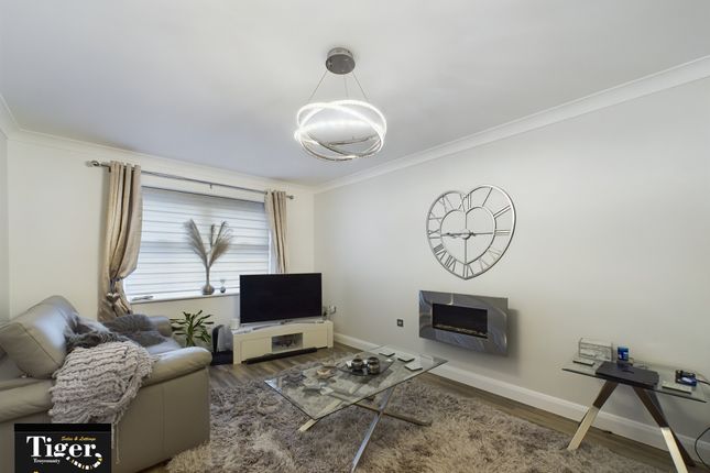 44, Holly Wood Way, Blackpool photo 3