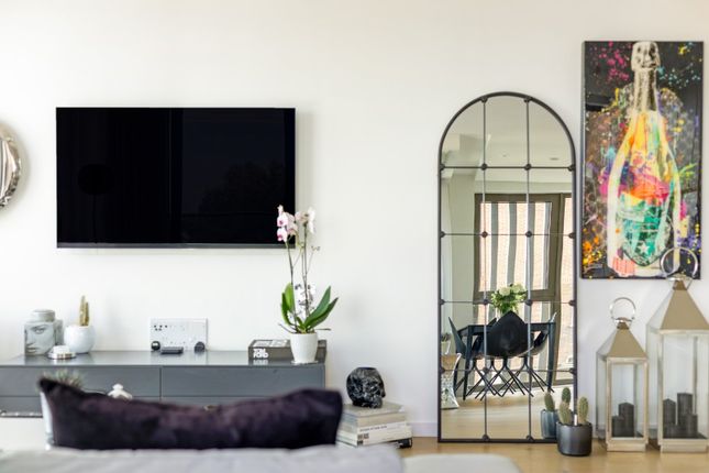 Apartment 501 Bowery Building, 83, Upper Richmond Road, London photo 4