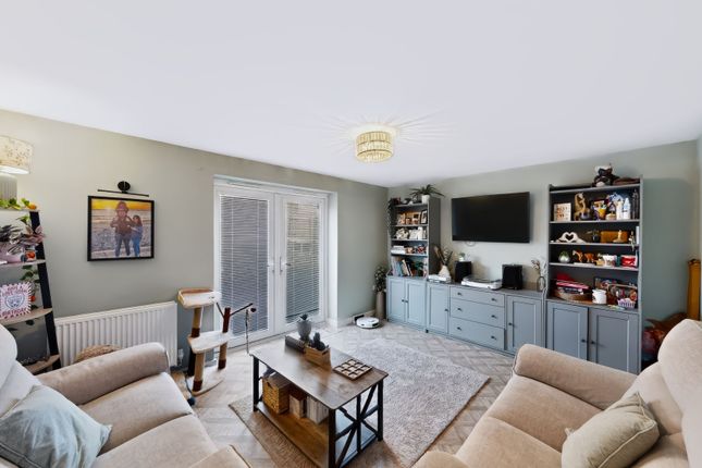 12 Gibfield Park Avenue, Manchester photo 3