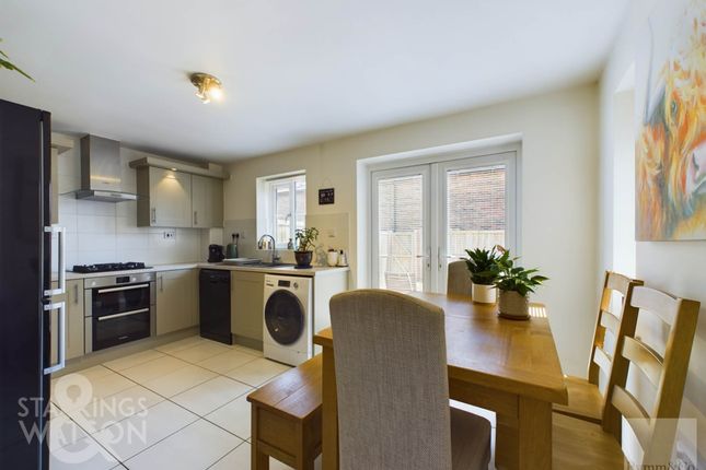 60, Minns Crescent, Norwich photo 4