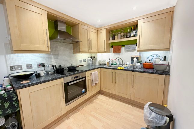 8 Vicarage court, Shrub End Road, Colchester photo 3