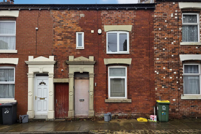 5-bed terraced on 18, Dallas Street, Preston, £35,000