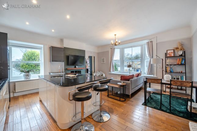 2-bed flat on Flat 5 Westcroft Court, 59, Westcroft Road, Carshalton, £375,000
