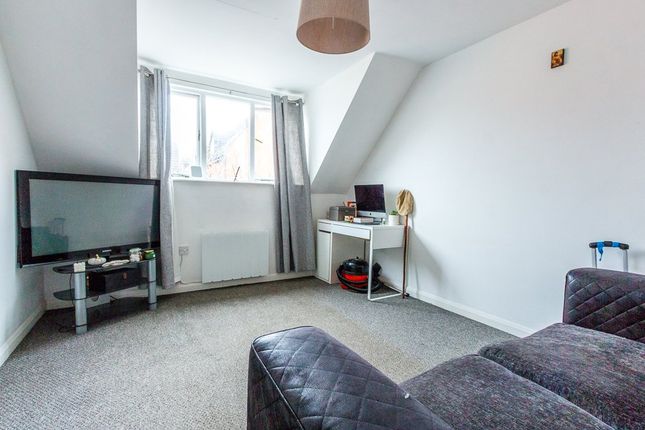 Flat for sale in Highgrove Court, Rushden