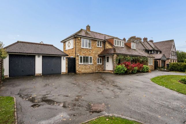 4-bed detached on Beechwood Avenue, Little Chalfont, £1,650,000