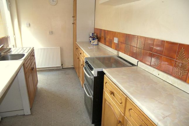 Unknown, Derbyshire photo 4