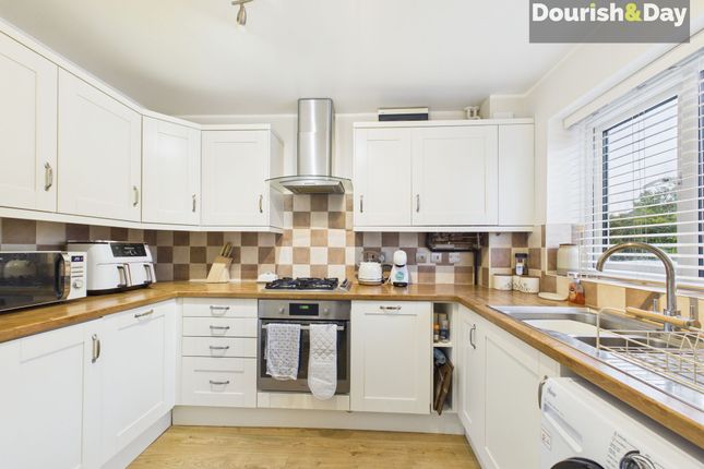 35 Edwards Drive, Stafford photo 3