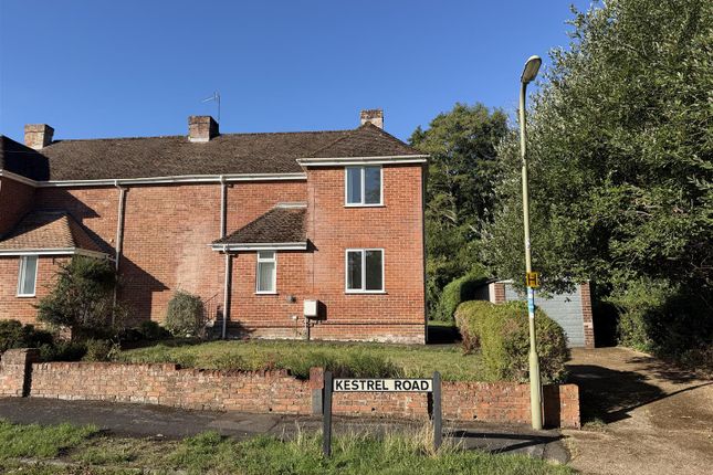 40, Kestrel Road, Eastleigh photo 2