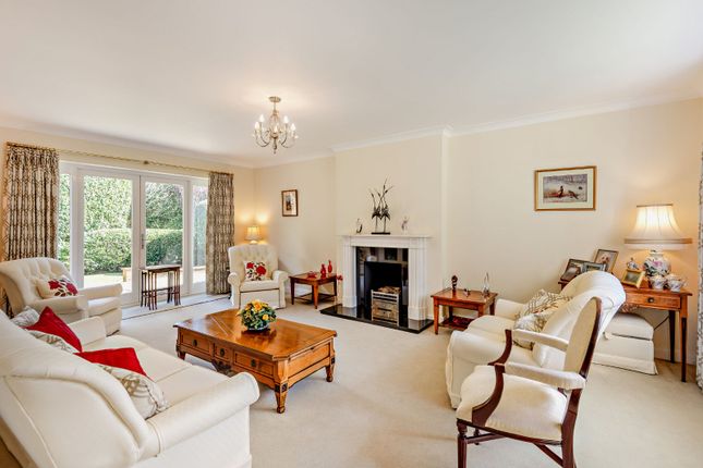 18, Chanctonbury Drive, Berkshire photo 2
