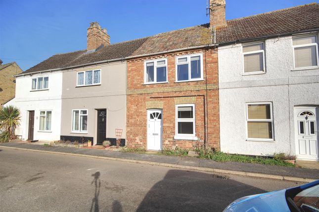 Terraced house to rent in Oxford Road, St. Ives, Huntingdon