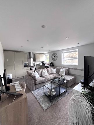 Apt 4, 547 Darwen Road, Egerton, Bolton, Greater Manchester photo 3