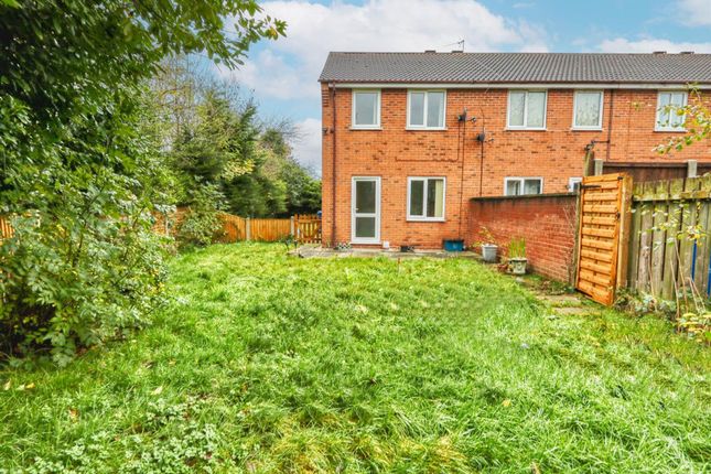 31 Broadoaks Close, Chesterfield photo 2