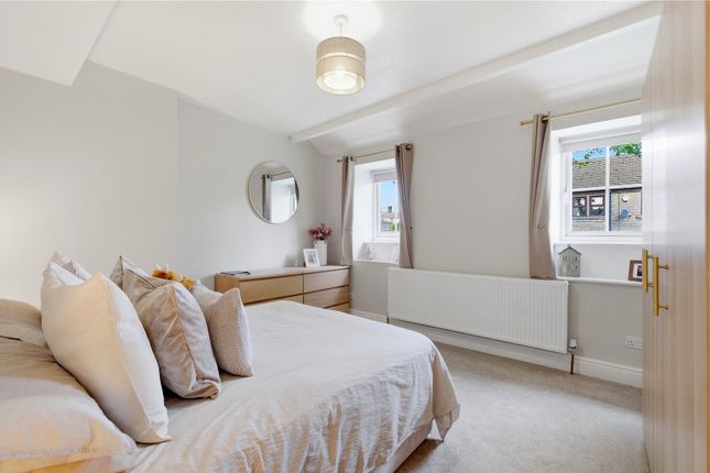 41, Emmott Lane, Lancashire photo 4