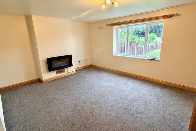 74, Moatbrook Avenue, Wolverhampton photo 4