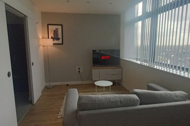 Apartment 713, Paragon, 48 Seymour Grove, Manchester photo 3
