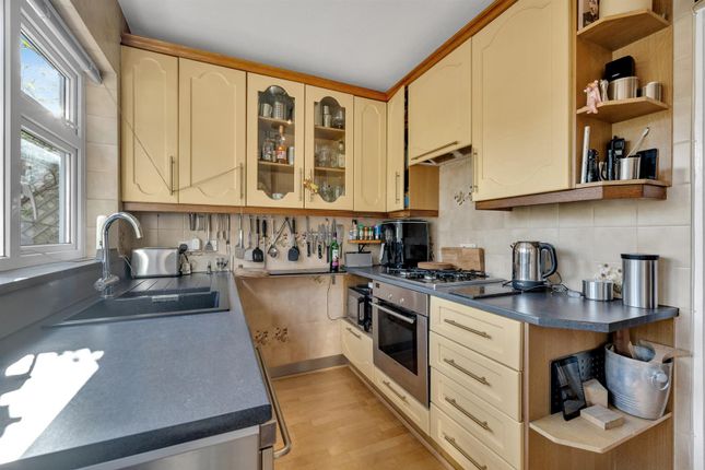 33, Fox Lane, Keston photo 2