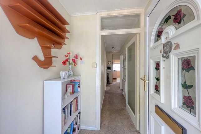 75, Samsons Road, Brightlingsea photo 3