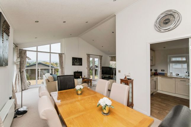 5, The Cedars, Honiton photo 3