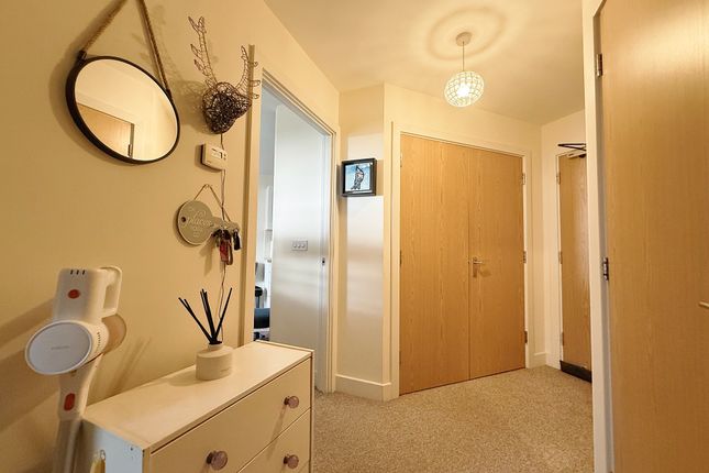 44 Vista, Fratton Way, Southsea photo 5