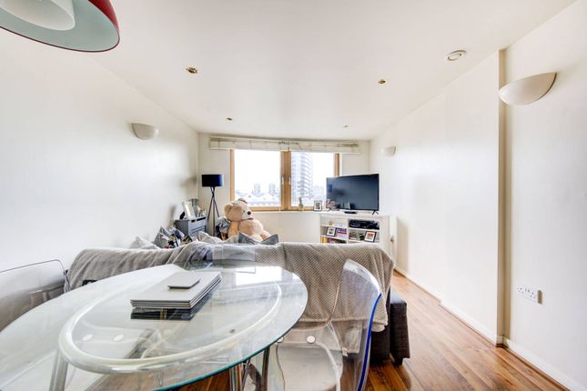 Thumbnail Flat to rent in Townmead Road, Sands End, London