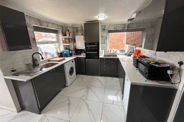 8, Peveril Bank, Telford photo 3
