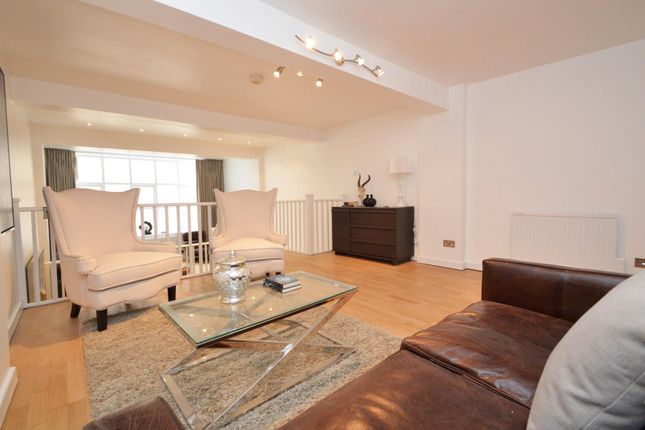 Flat to rent in City Road, Shoreditch