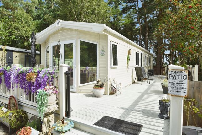 2-bed caravan on 4, Cardale Holiday Park, Otley Road, Harrogate, £90,000