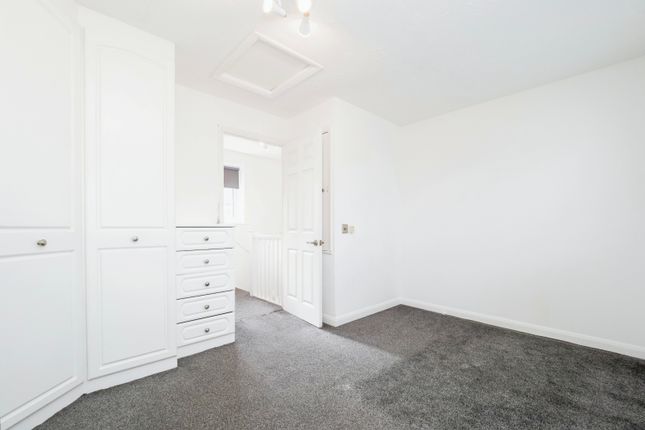 End terrace house for sale in Guardian Close, Hornchurch