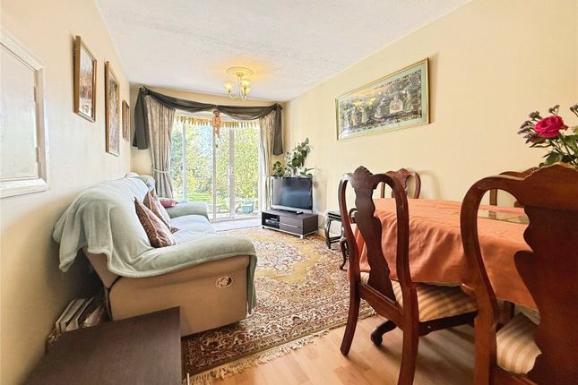 6, Lindrick Drive, Leicester photo 4