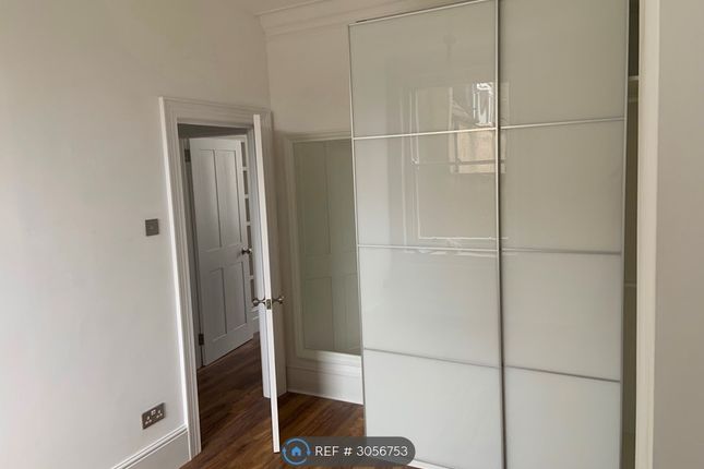 Flat, Kathleen Court Ethelbert Road, Margate photo 4