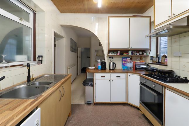 114, Herlwyn Avenue, Ruislip photo 3