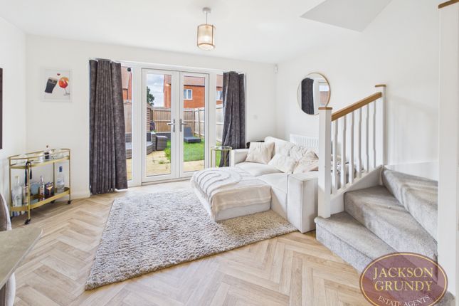 7, Chestnut Lane, Northampton photo 4